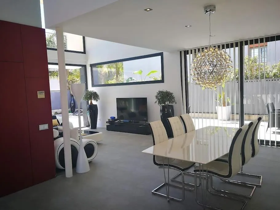 Holiday home Precioso Chalet Vanguardista Palma de Mallorca