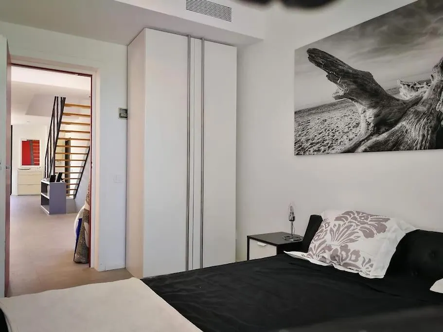 Precioso Chalet Vanguardista Palma de Mallorca 0*,  Spain